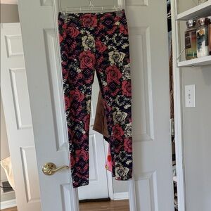 LuLaRoe Pink and Blue Leaf Print Leggings